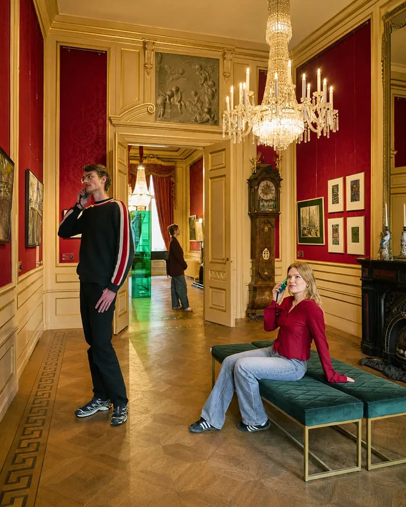 De Rode Salon van het Grachtenmuseum in Amsterdam